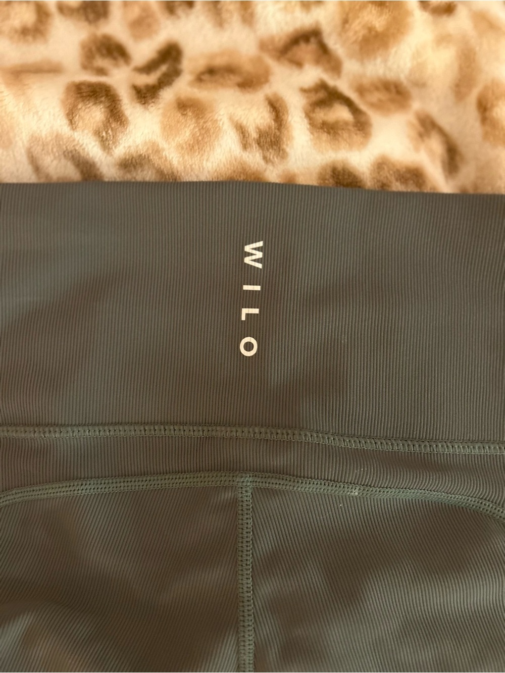 Wilo High-Waist Olive Green Leggings - Picture 2 of 6